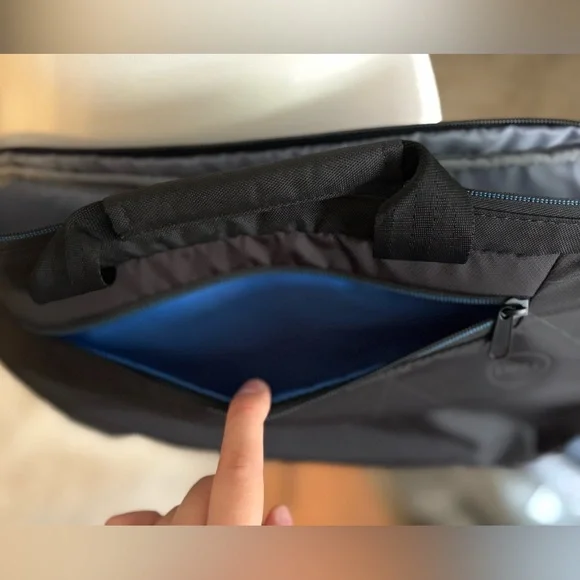 Dell Black and Blue Accent Laptop Bag NWOT - Picture 4 of 5